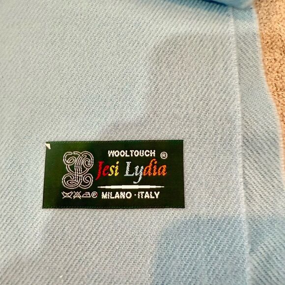 Large and rectangle sky blue wool touch long scarf - Picture 4 of 4